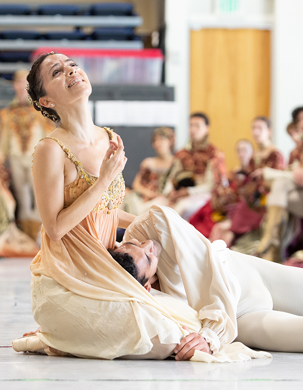 Katia as Juliet in rehearsal